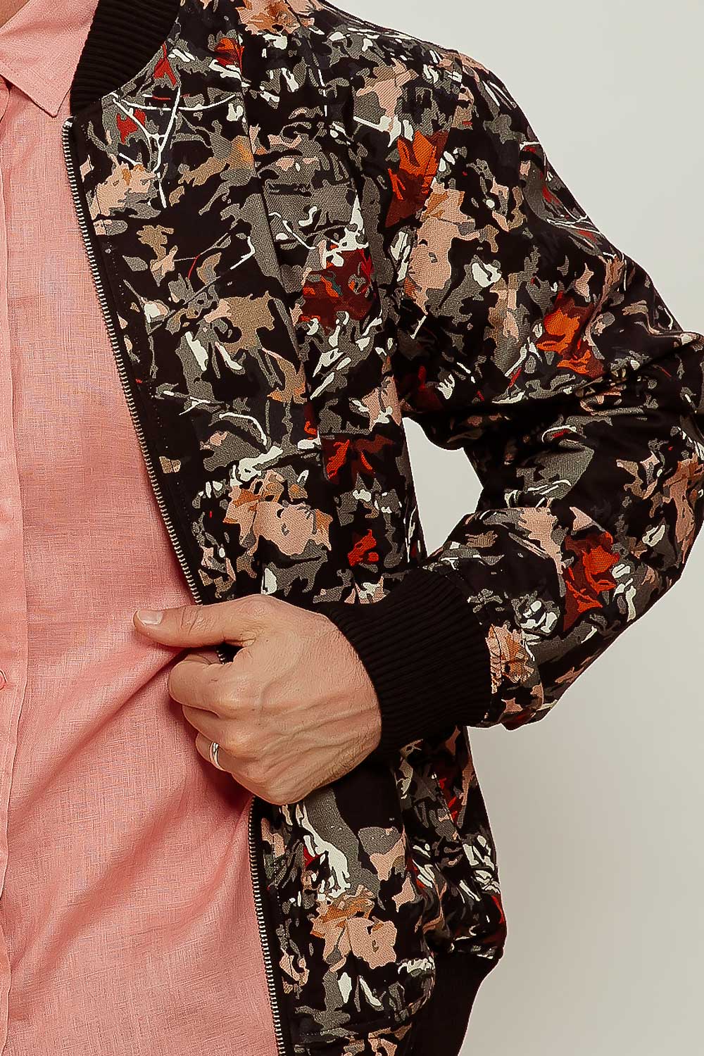 Jaqueta Bomber Estampada Verde Escuro