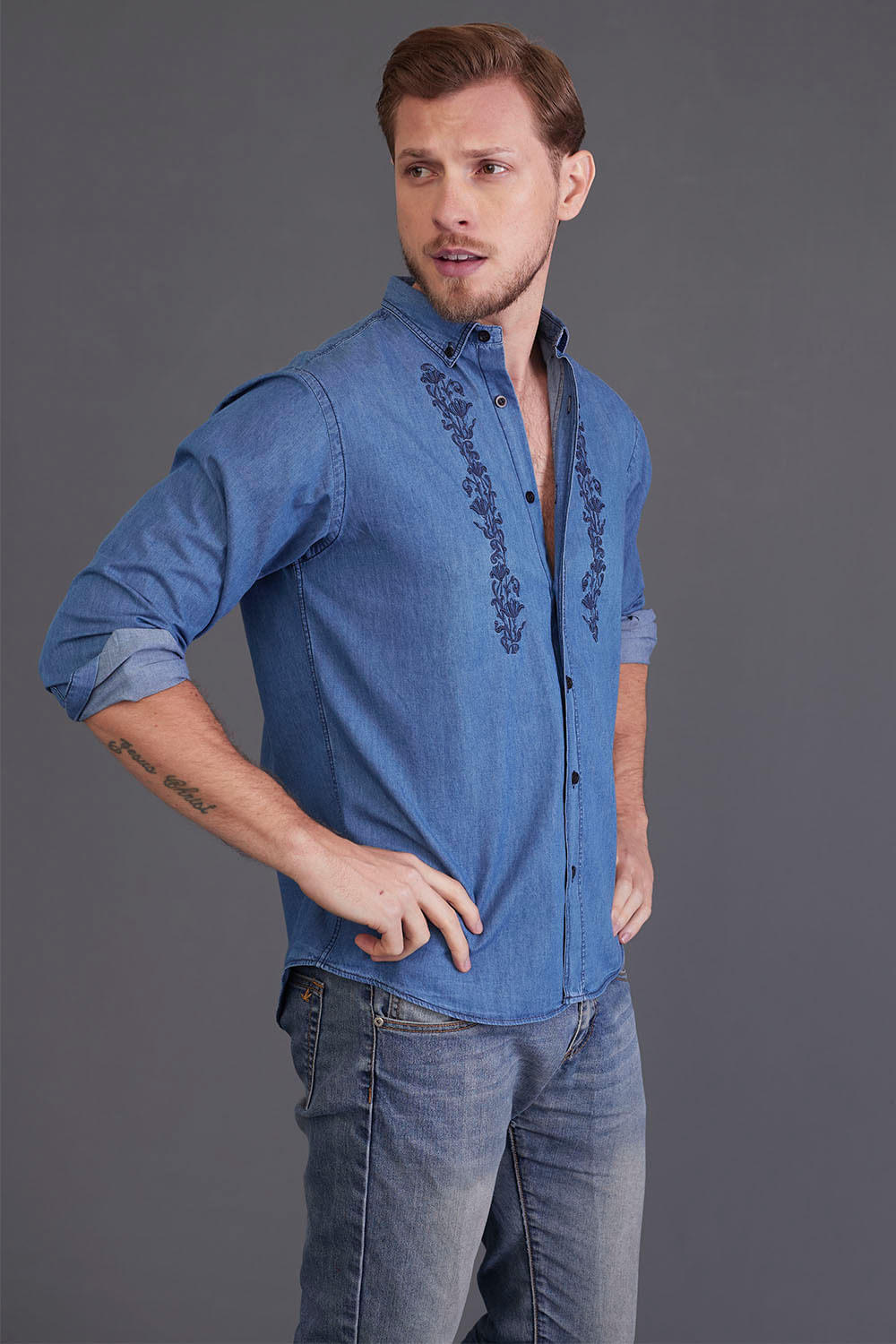 Camisa Jeans Bordada ML Azul Escuro