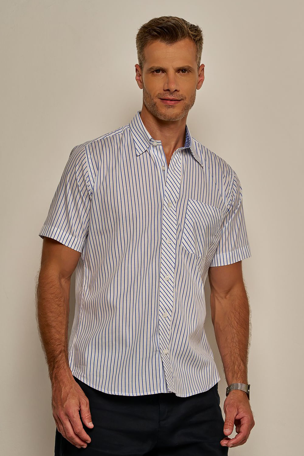 Camisa Slim Comfort Listrada Algodão MC Azul