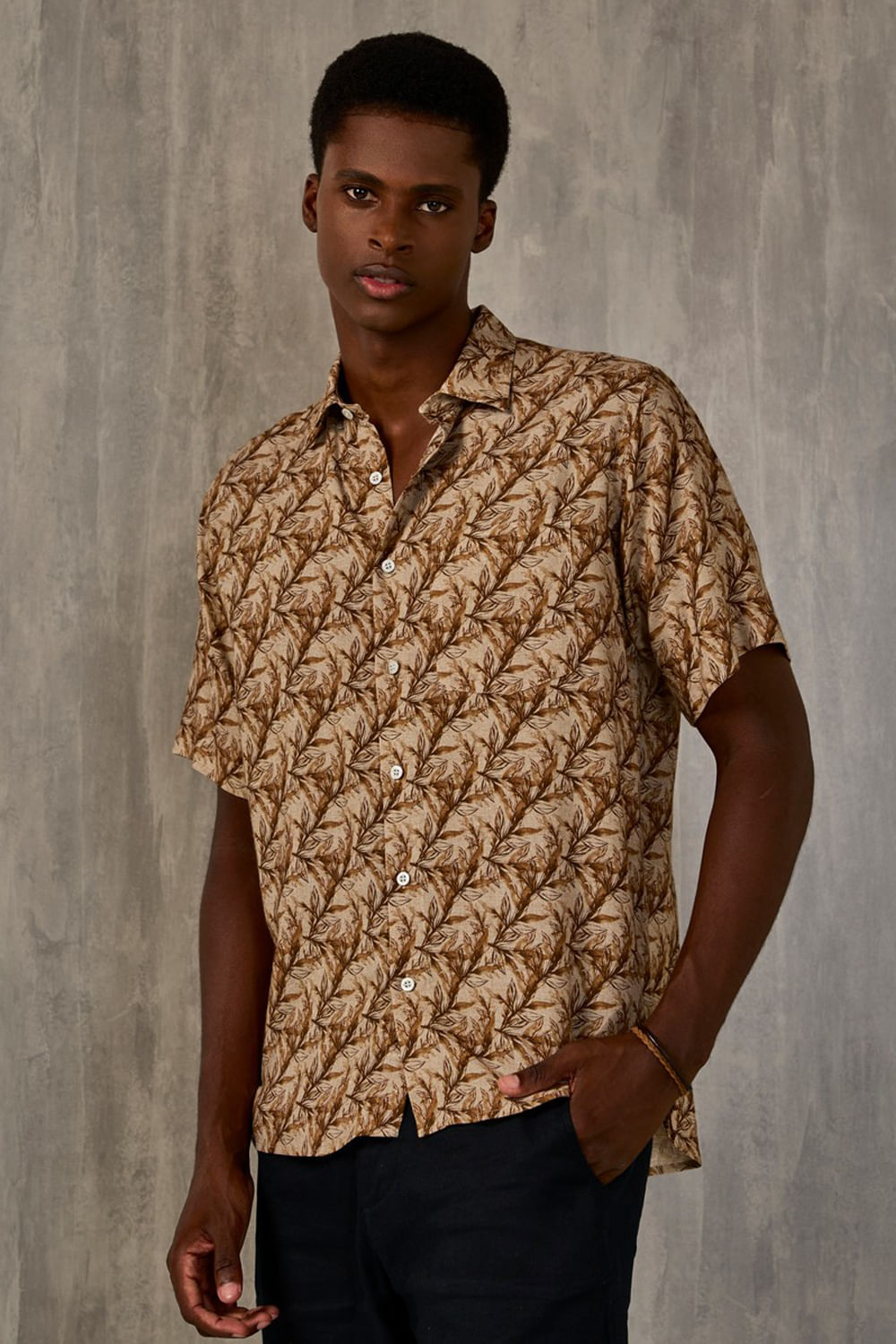 Camisa Estampada Linho c/ Modal MC Marrom