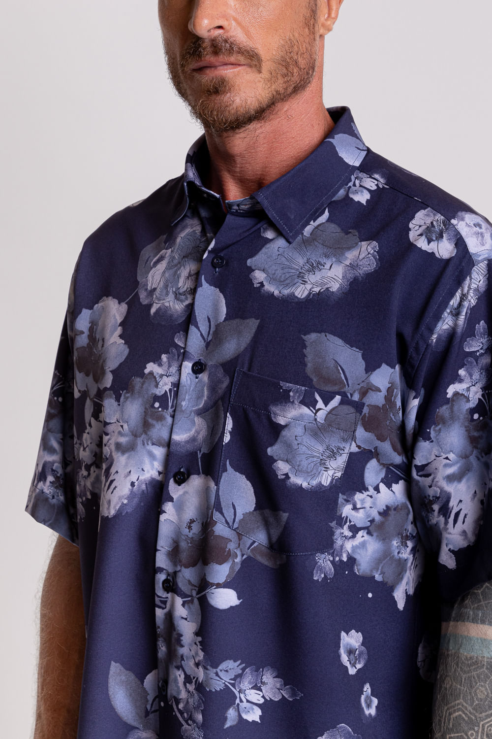 Camisa Estampada Microfibra com Elastano MC Azul Escuro