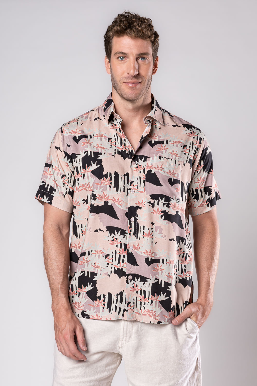 Camisa Estampa Digital em Viscose MC Rosa