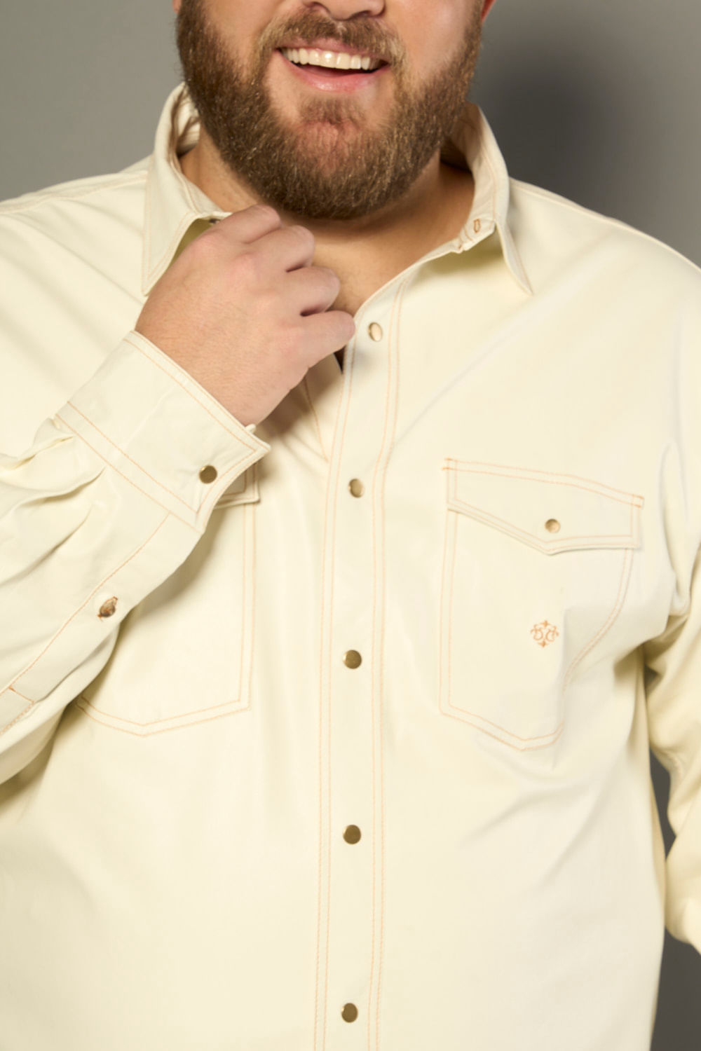 Camisa em Poliuretano PU Branco