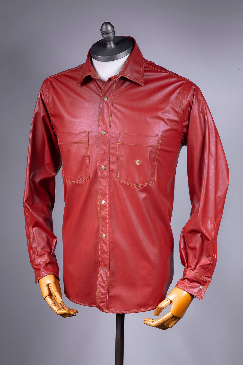 Camisa em Poliuretano PU Bordo