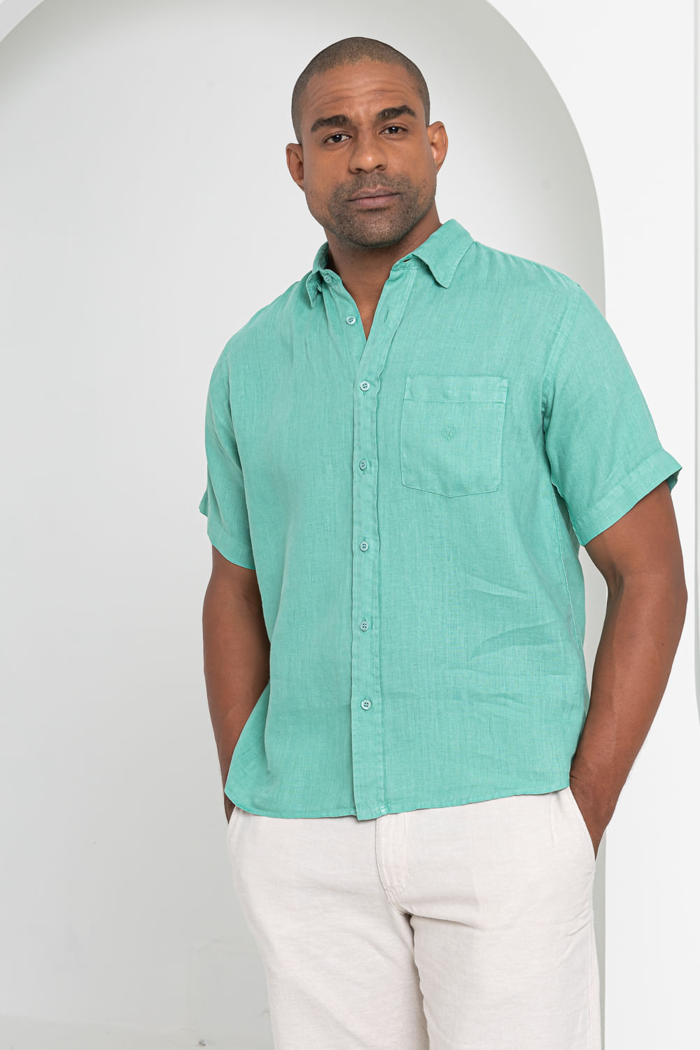Camisa em Puro Linho Tinturado MC Verde