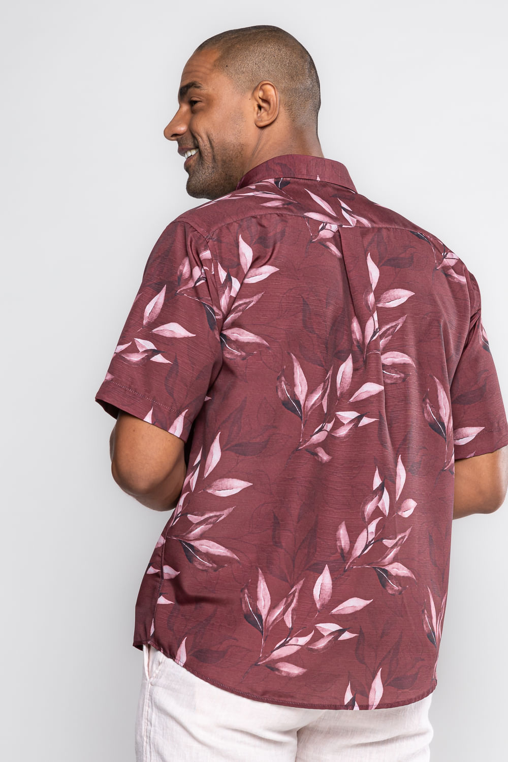 Camisa Estampada Microfibra MC Bordo