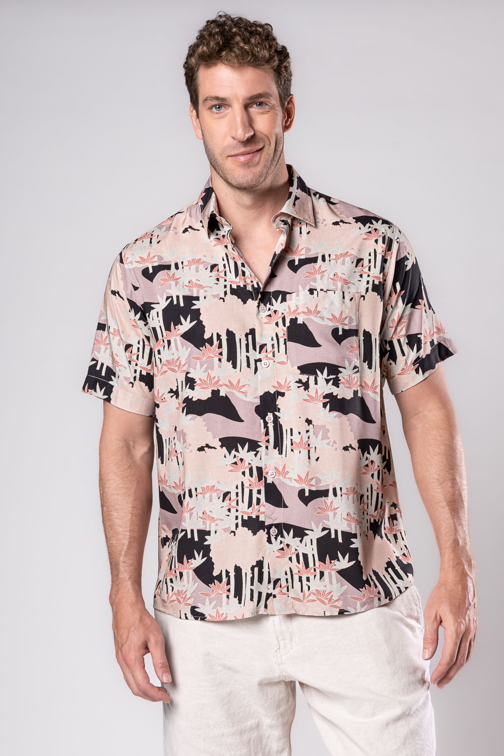 Camisa Estampa Digital em Viscose MC Rosa